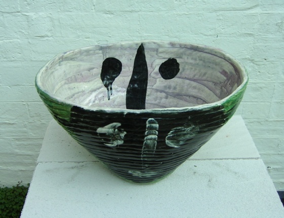 (Coil pot) by Deborah Halpern